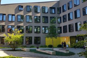 Moderne Hochschulgebäude ermöglichen optimales Lernen Moderne Hochschulgebäude ermöglichen optimales Lernen