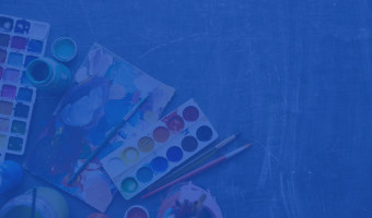 Kunst Studiengang Kunst Utensilien mit blauem Filter