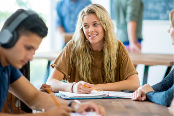 Studierende Musikwissenschaft Menschengruppe im Musikwissenschaft Studium