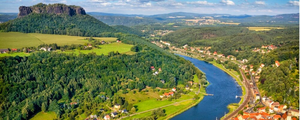 Wer bietet ein Vollzeit Medienmanagement Weiterbildung in Sachsen an?